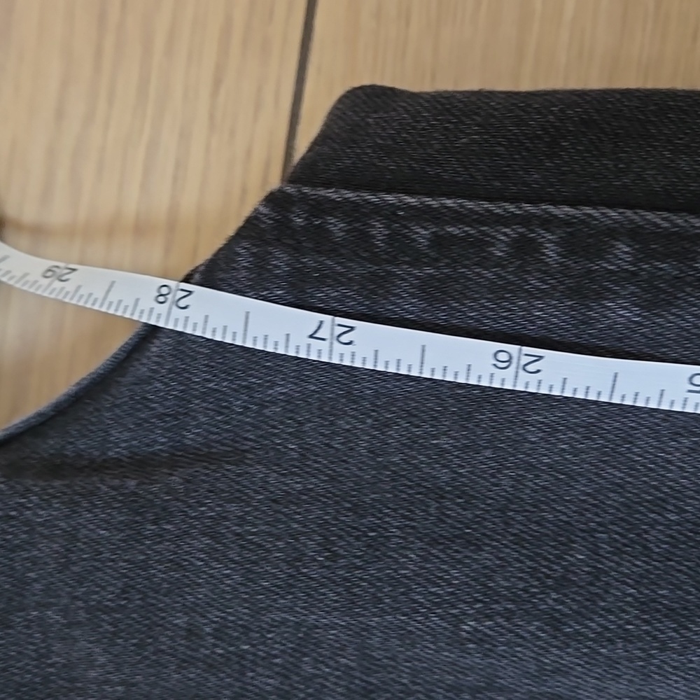 Aritzia Black Straight Leg Women’s Jeans - Picture 10 of 12